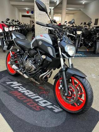 YAMAHA MT-07 ABS YAMAHA MT-07 ABS